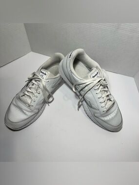 Reebok Men's White Low-Top Sneakers with Subtle Gray Accents